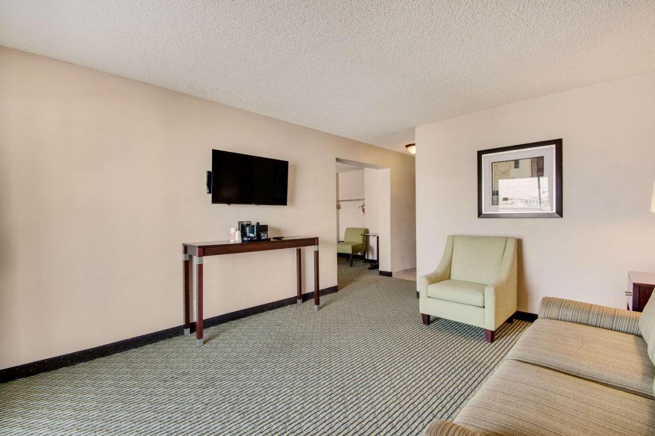 Rodeway Inn & Suites Portland - Jantzen Beach Buitenkant foto