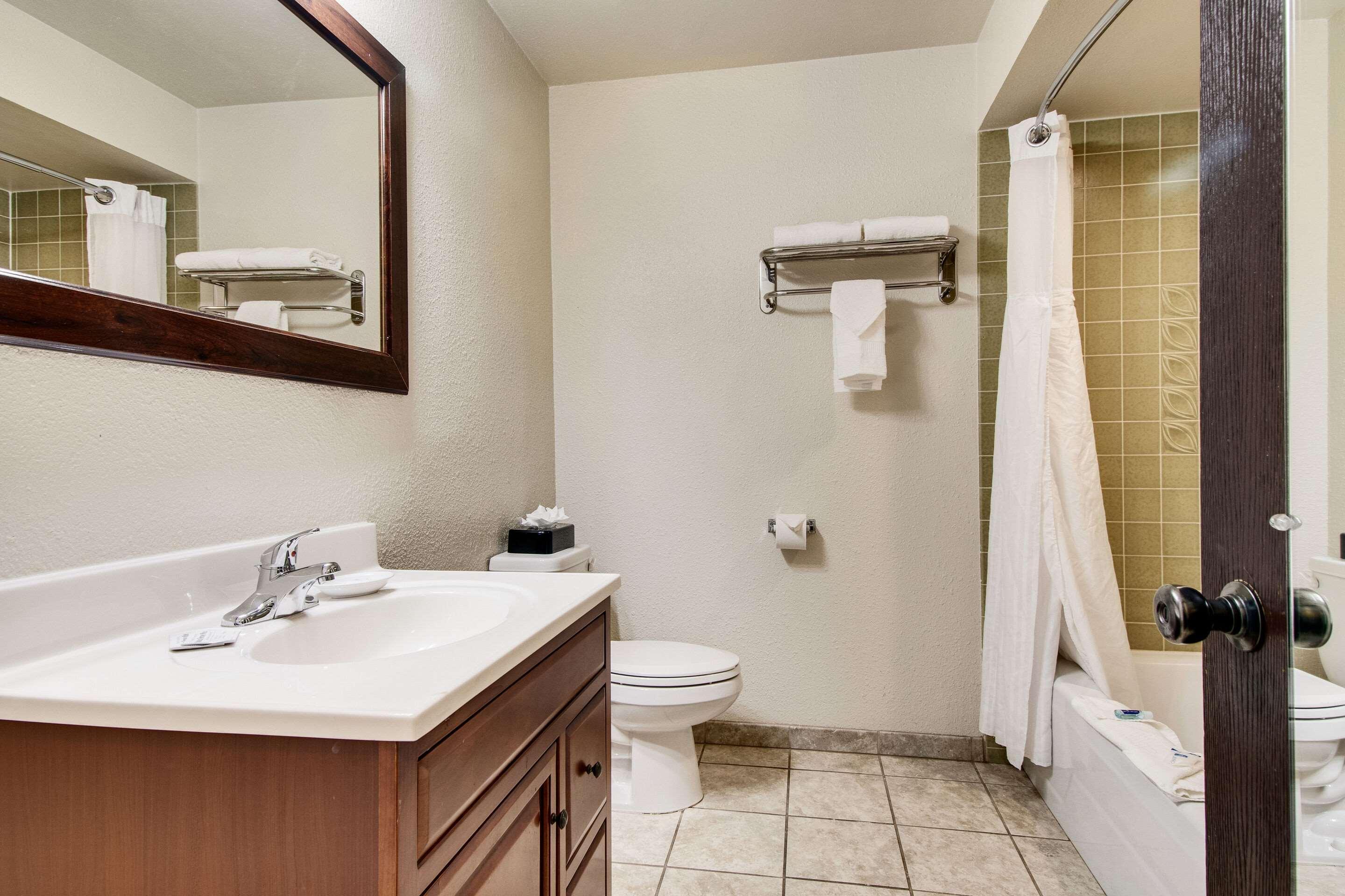 Rodeway Inn & Suites Portland - Jantzen Beach Buitenkant foto