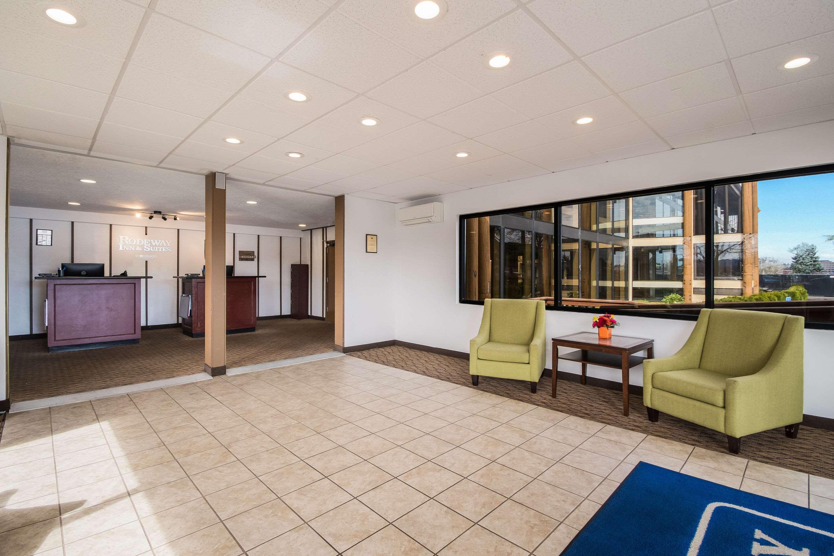 Rodeway Inn & Suites Portland - Jantzen Beach Buitenkant foto