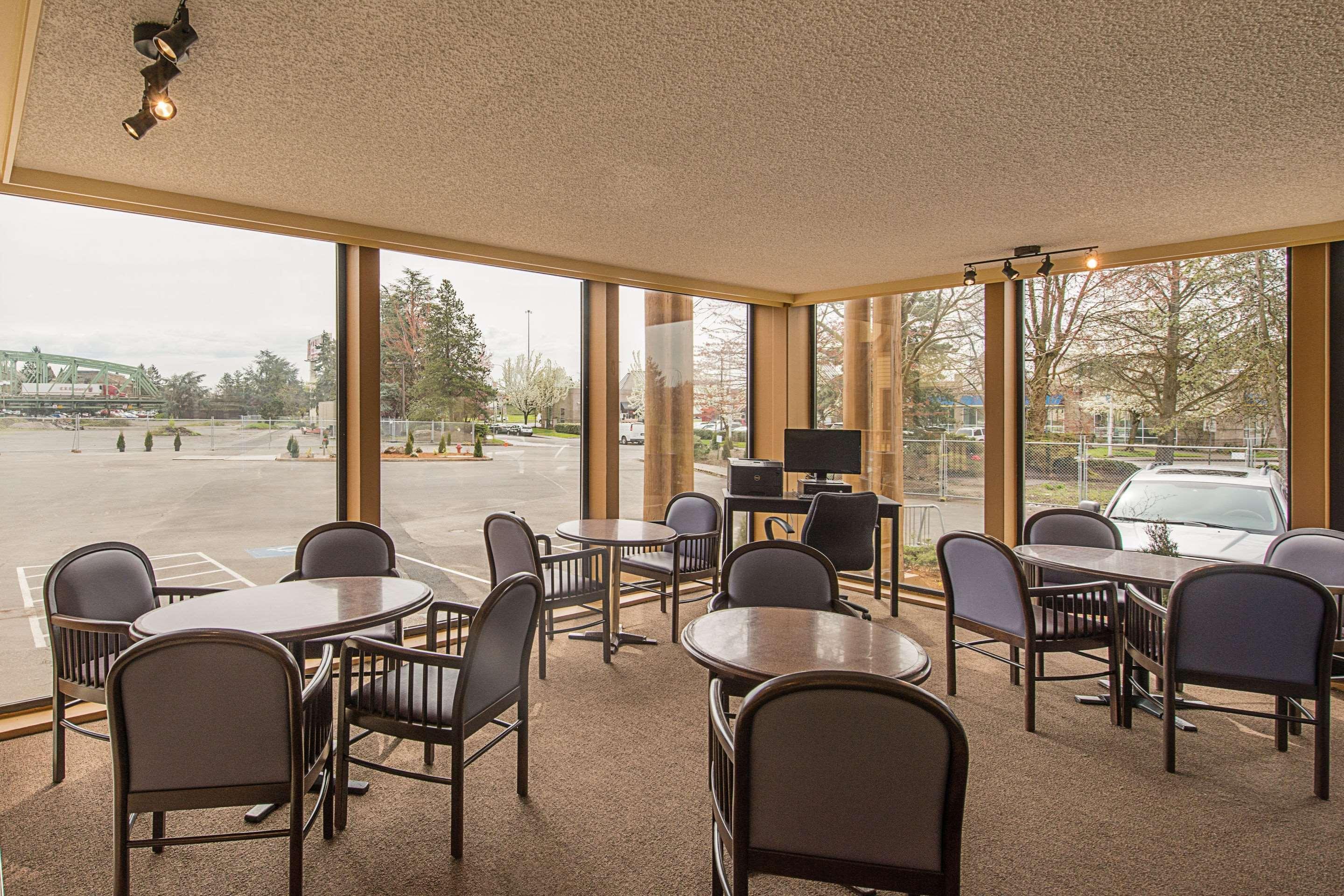 Rodeway Inn & Suites Portland - Jantzen Beach Buitenkant foto