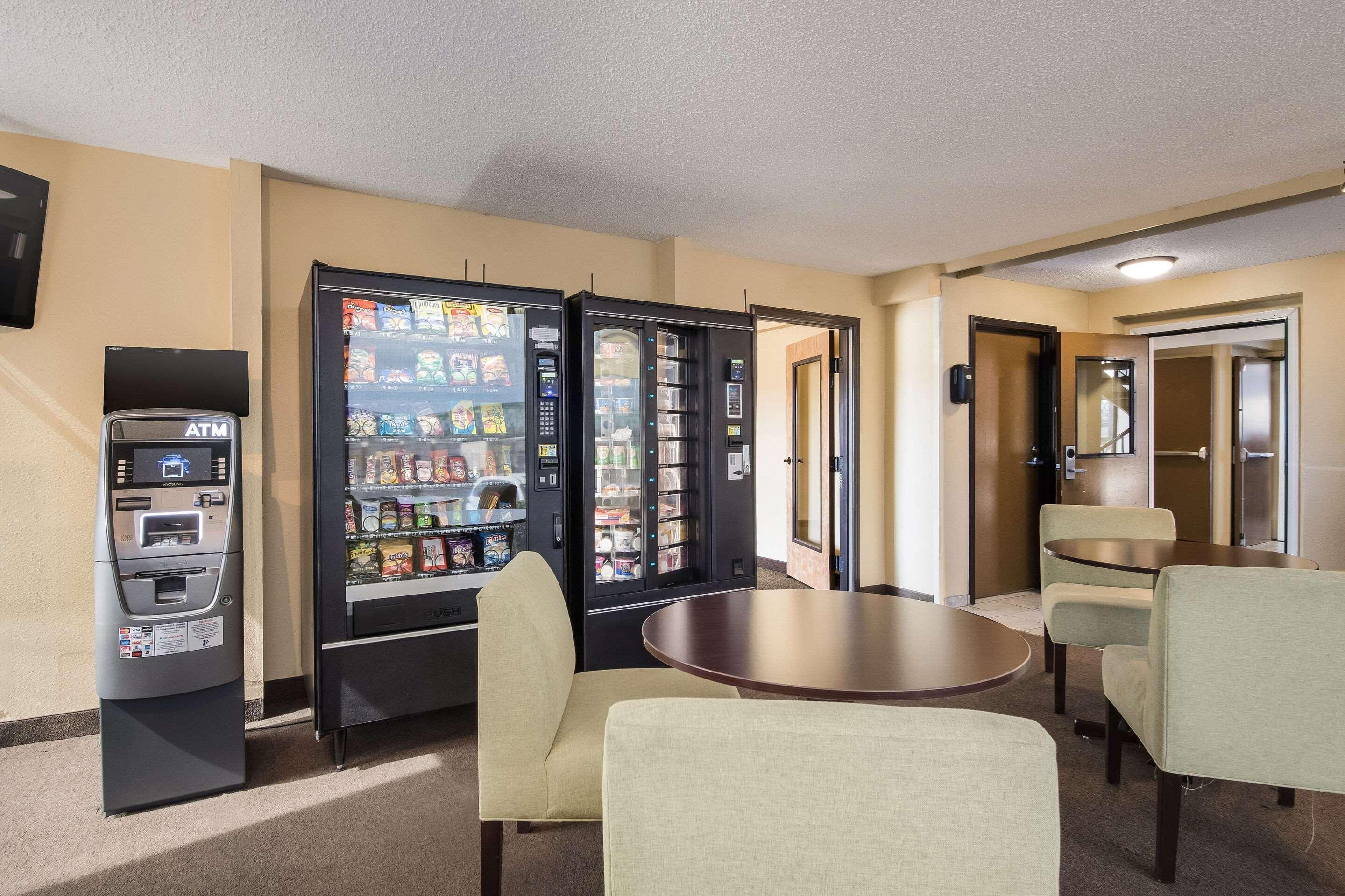 Rodeway Inn & Suites Portland - Jantzen Beach Buitenkant foto